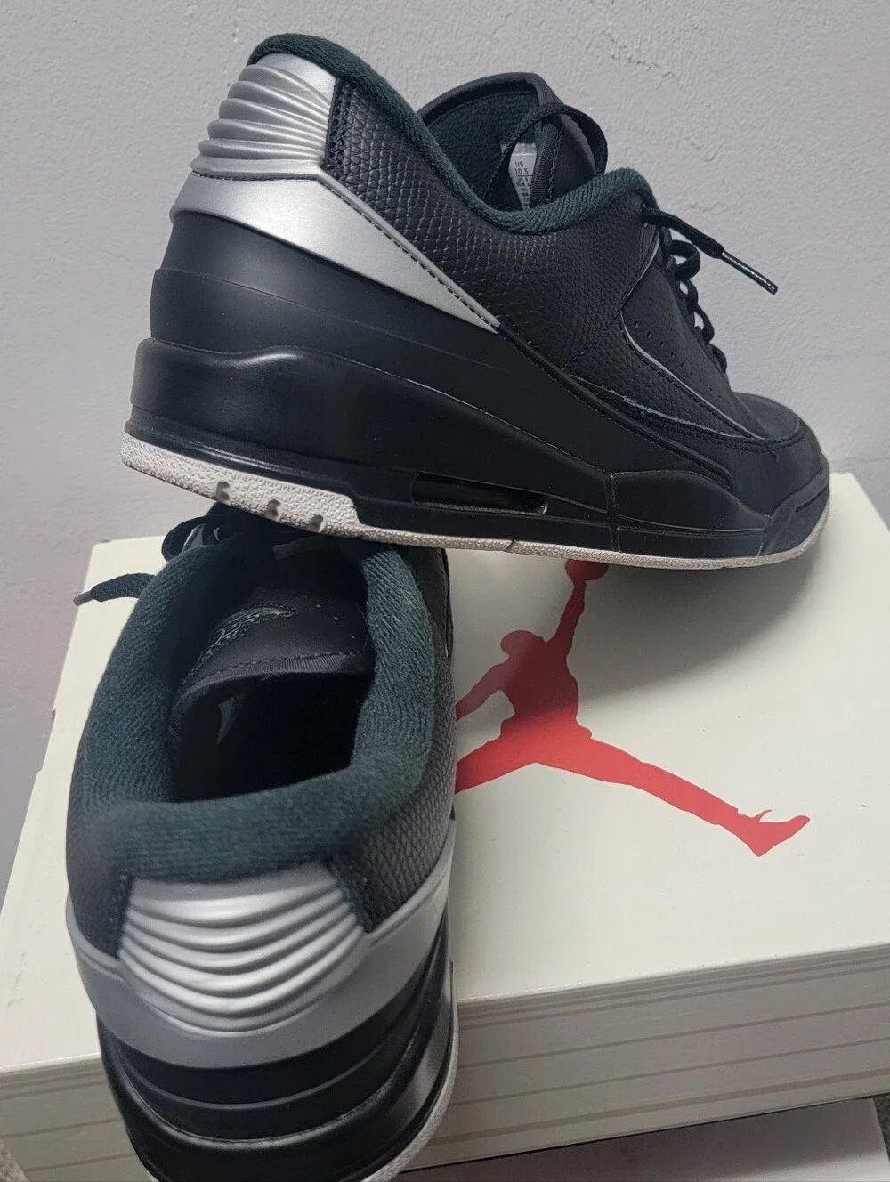 Jordan 2/3 Men's Black Low-Top Leather Sneakers Size 10.5